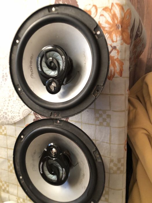 Amplificatoare , Subwofere si difuzoare auto