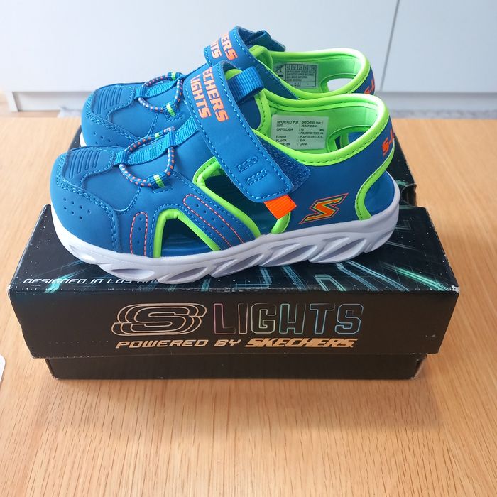Нови светещи сандали Skechers н.25