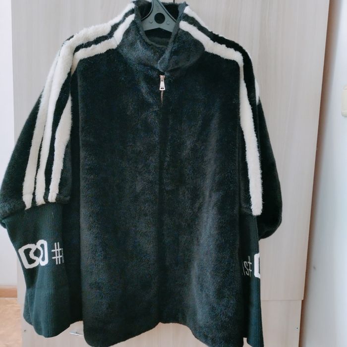 ЭКО шуба, необычная, в стиле спрот-шик