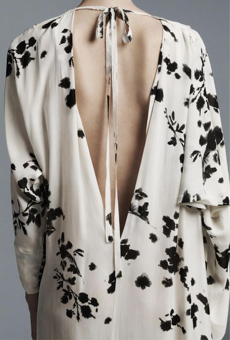 Дълга рокля с гол гръб ZARA