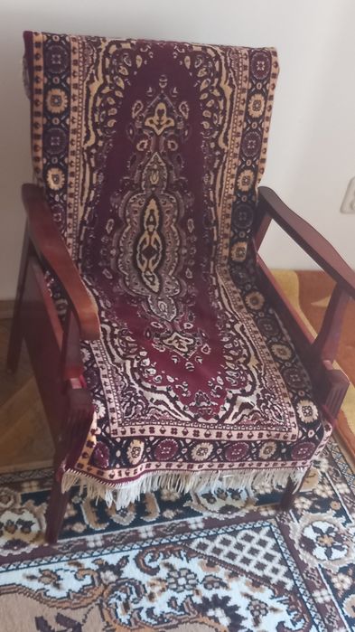 Vand fotoliile din imagini
