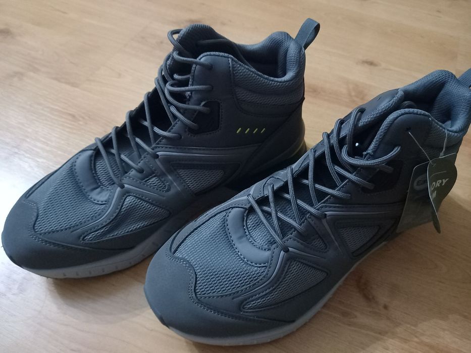 Туристически обувки