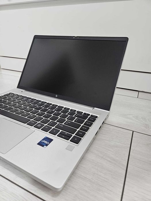 HP Elitebook 640 G9