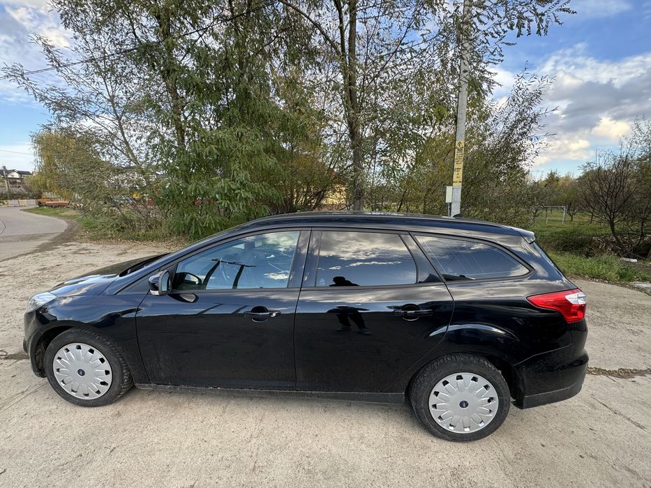 Vând Ford Focus 2013