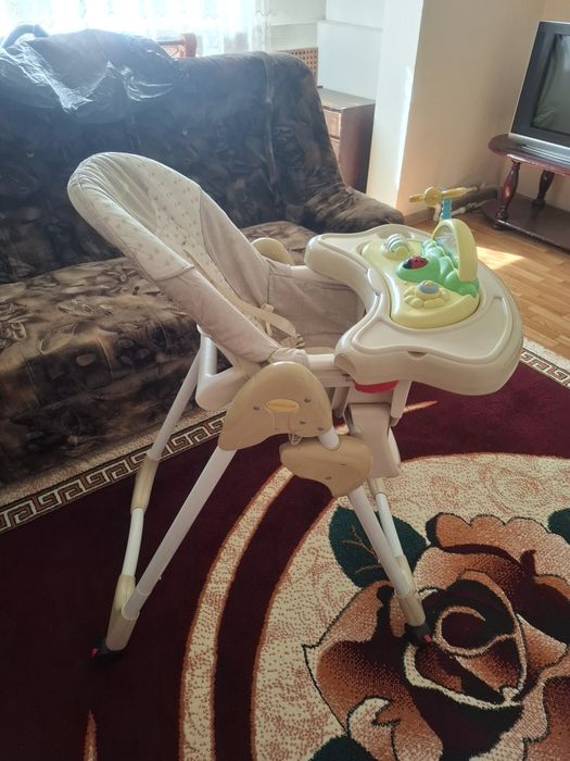 Стульчик для кормления