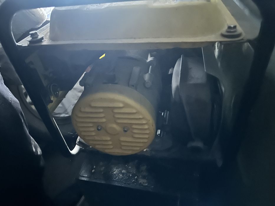 Бензиновый генератор P.I.T. 1500