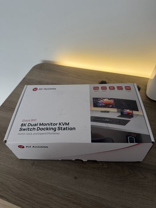 iDock B10 8k Dual Monitor KVM Switch Docking Station