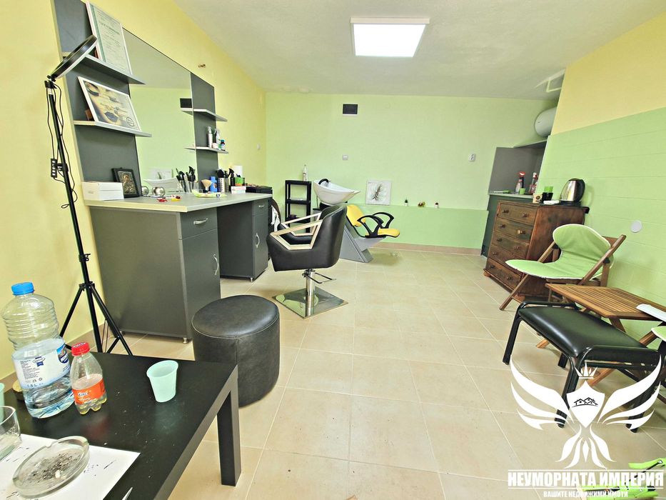 Дава се под наем Магазин в Асеновград - 21 кв.м за 205 € - Снимка #2