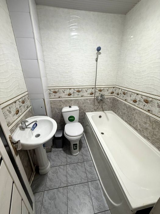 Сдается квартира в аренду рядом с метро «Пахтакор» (Чиланзар).
Квартир