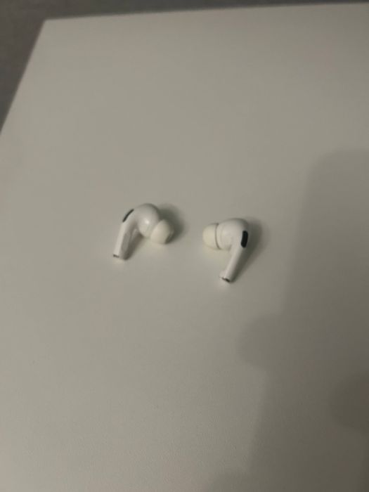 Наушники AirPods pro