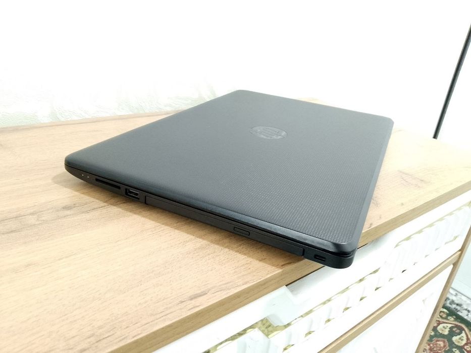 Hp noutbuk ozu 8 gb hotira 512 gb