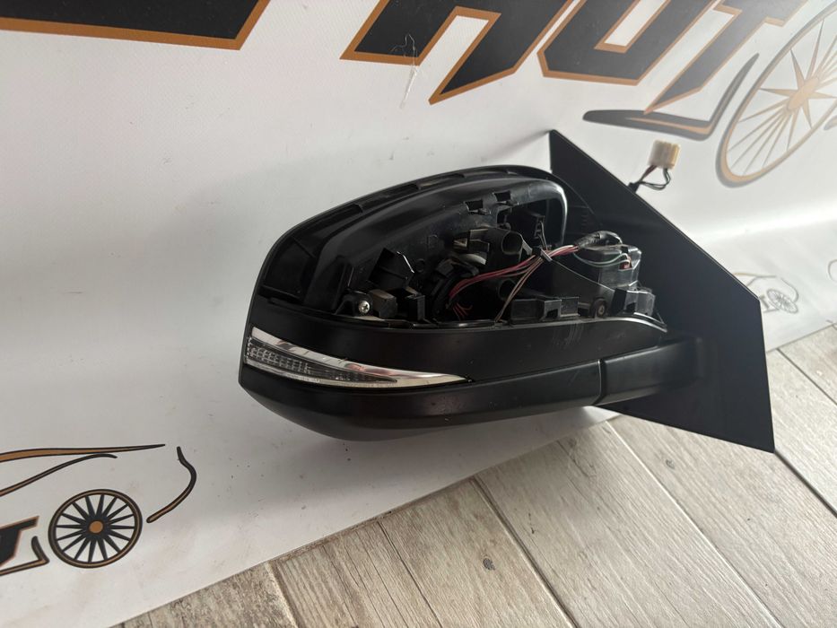 Oglinda cu semnal dreapta Toyota Rav 4 dupa 2012 originala