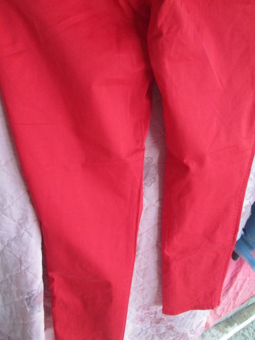 pantaloni rosii comozi 40