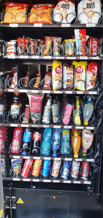 Automat bauturi si snacks uri Saeco BP 56