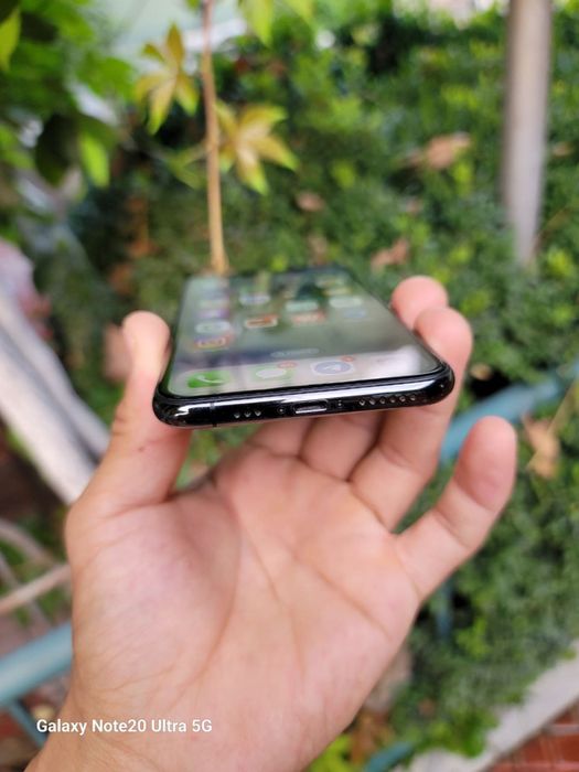 Iphone xs ideal holatda