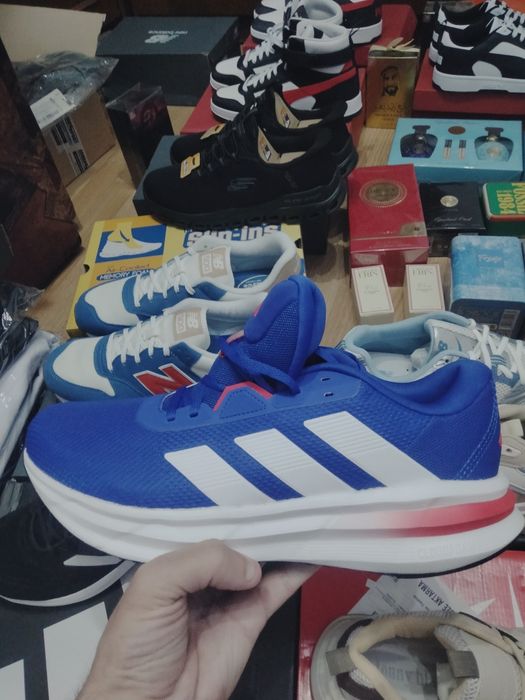 Adidas noi originali cutie preț bombă