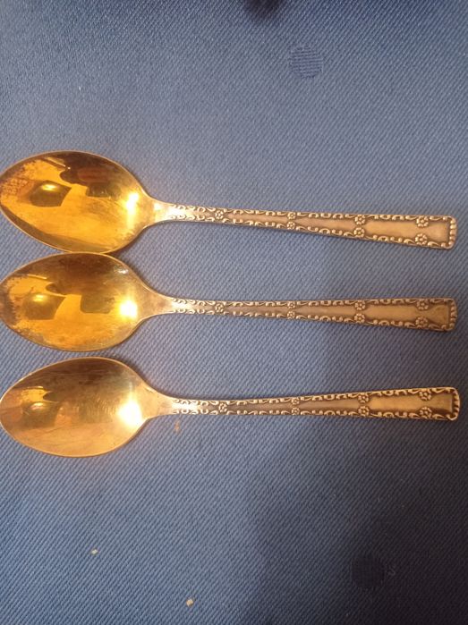 Позлатени лъжици