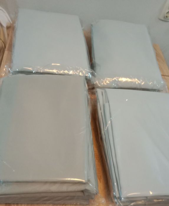 Простыни двухспальные новые