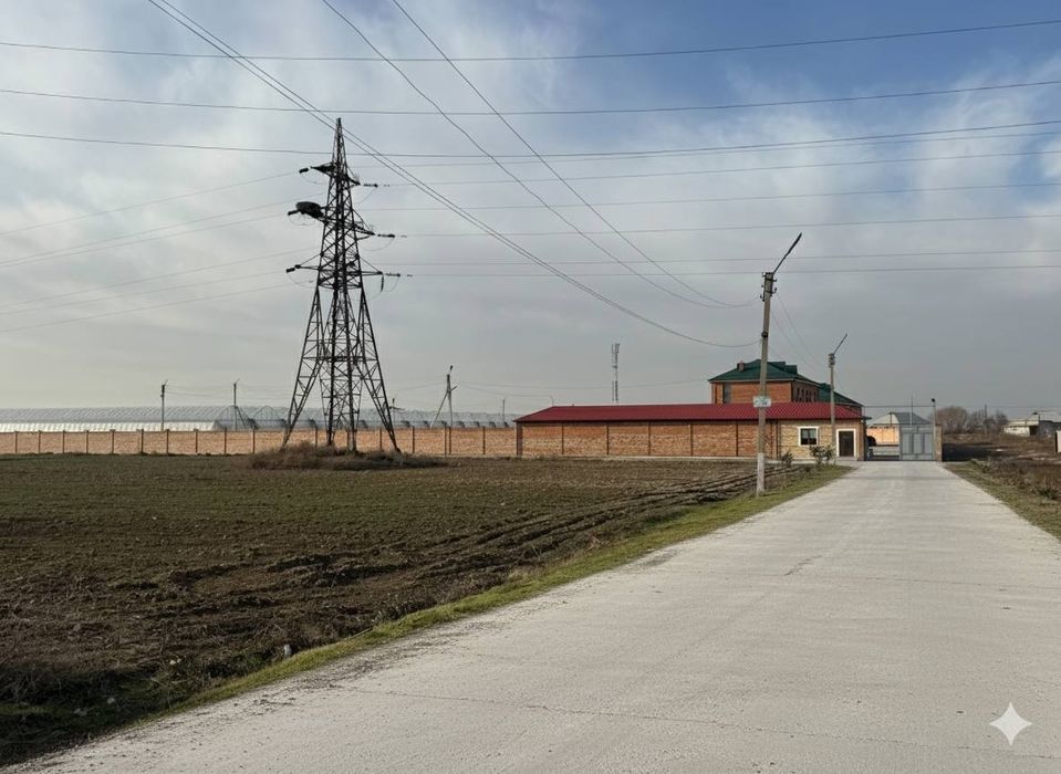 Теплица Сотилади 7га