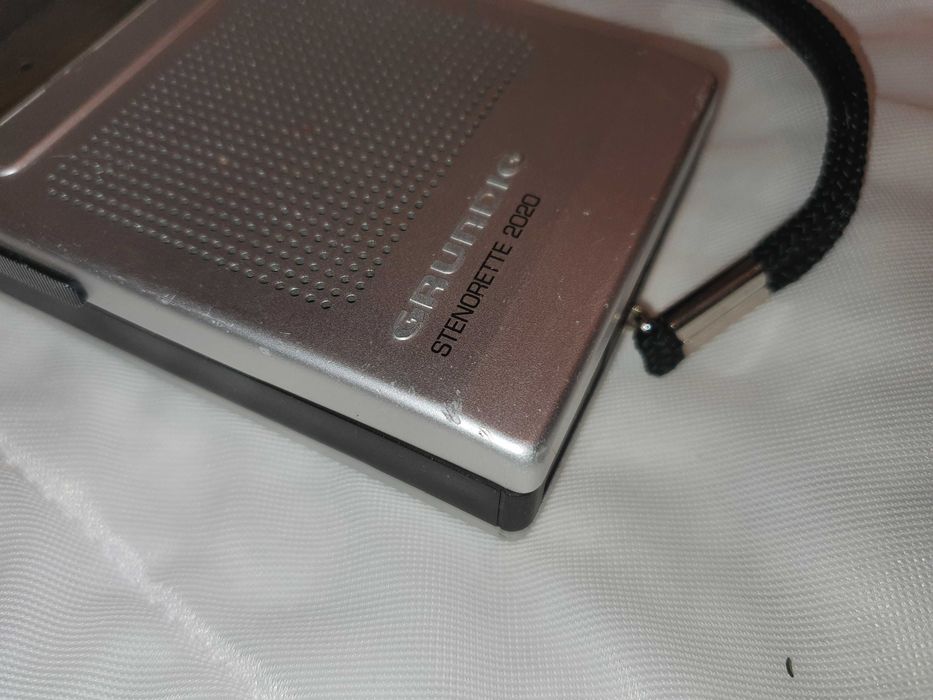 диктофон GRUNDIG stenorette 2020