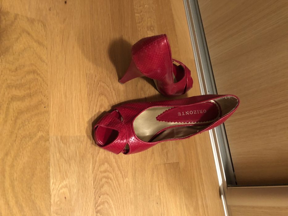 Pantofi eleganti, culoarea rosie, cu toc de 9 cm