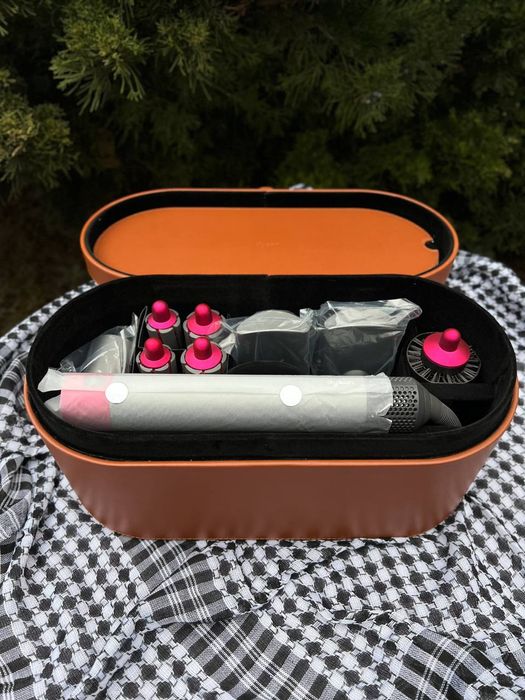 Фен Dyson Airwrap complete hs01