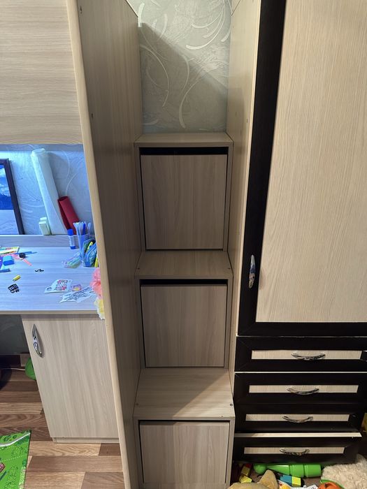 Продам детску кровать с рабочим столом