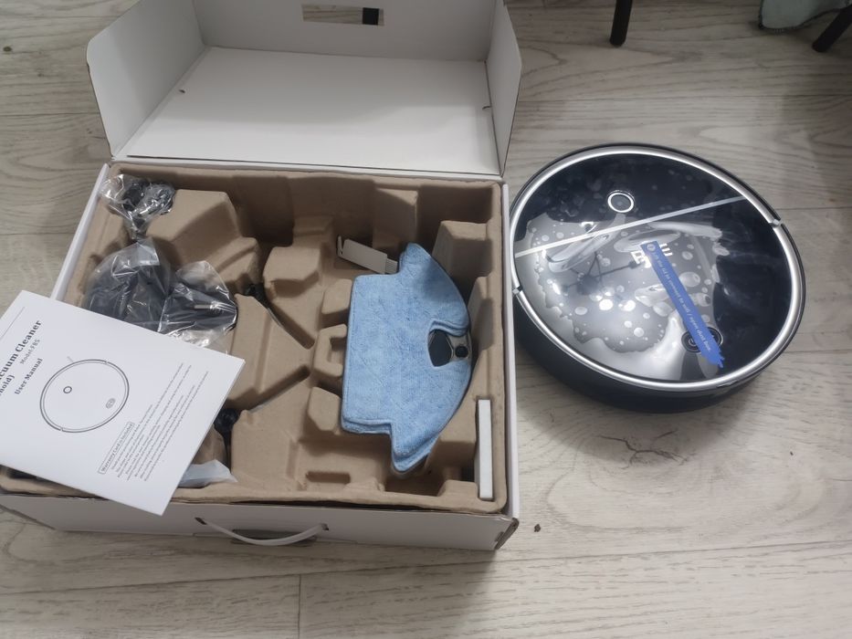Робот пылесос новый