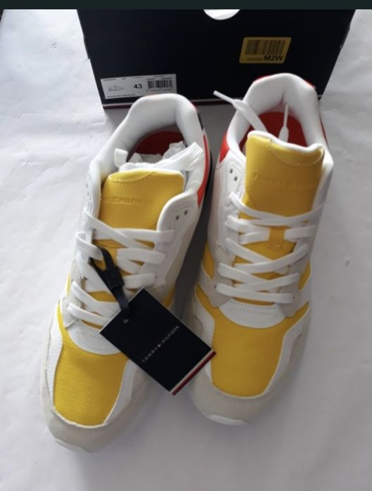 Tommy Hilfiger nr 43 originali