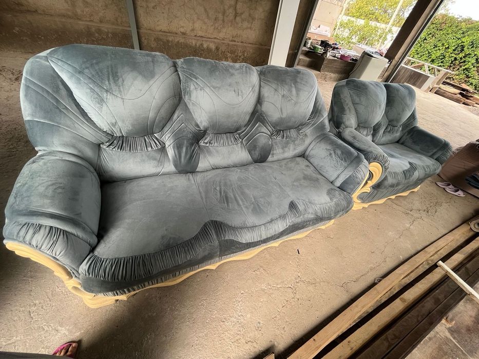 Диван с креслами