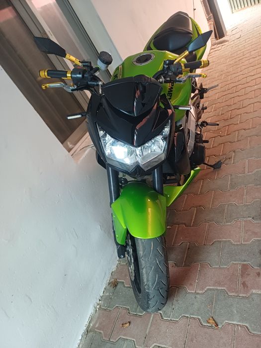 Motococleta Kawasski Z750