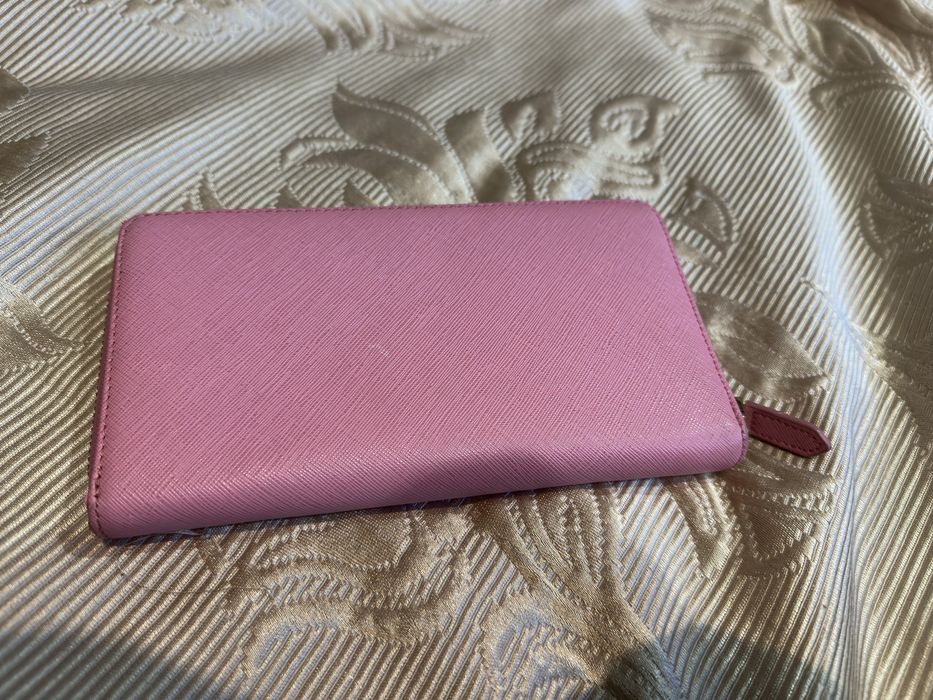 Портмоне Prada Saffiano Leather Zip-Around Wallet