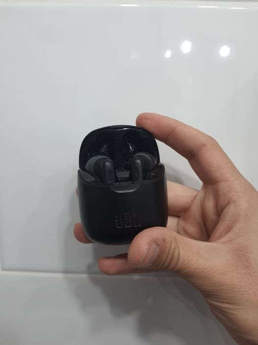 Аудио слушалки JBL Tune 220TWS, Безжични, In-Ear, JBL Pure Bass Sound,