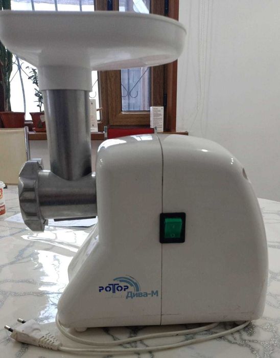 Мясорубка электрическая.Мы находимся Шолохова-Сейфуллина