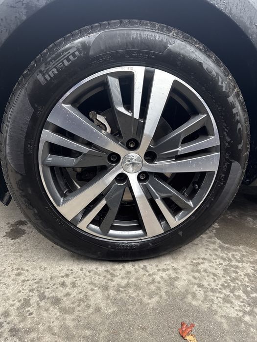 Jante Peugeot 3008 225/55R18 Pirelli DOT: 2025