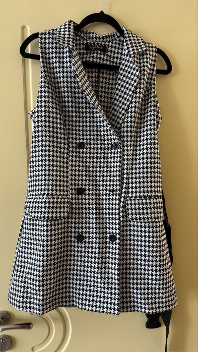 Чисто нова рокля Negative