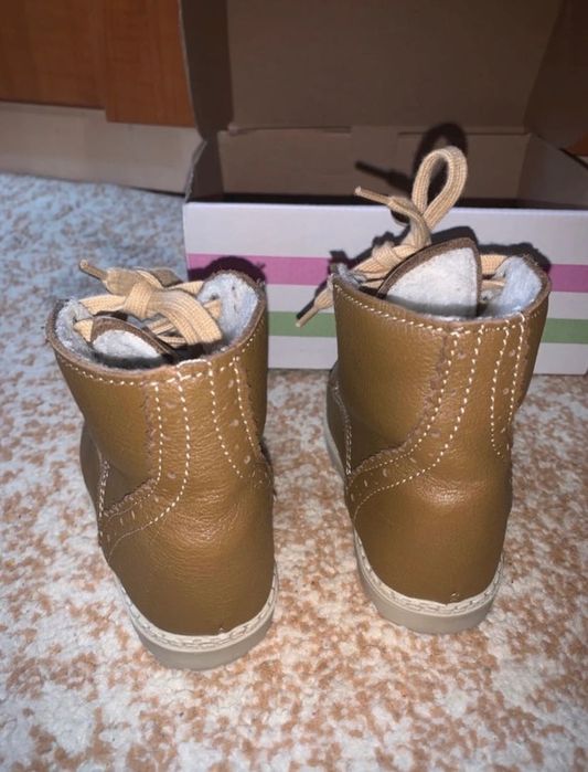 Ghete de piele pentru copii mărimea 20