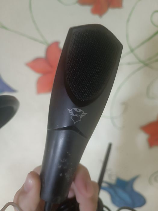 продам микрофон 6000