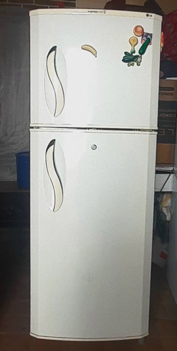 Продаю холодильник LG