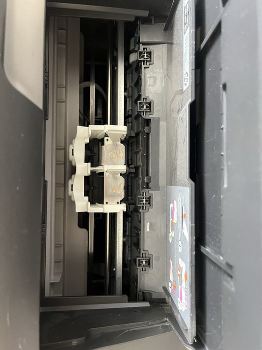 Принтер Hp deskjet 1050