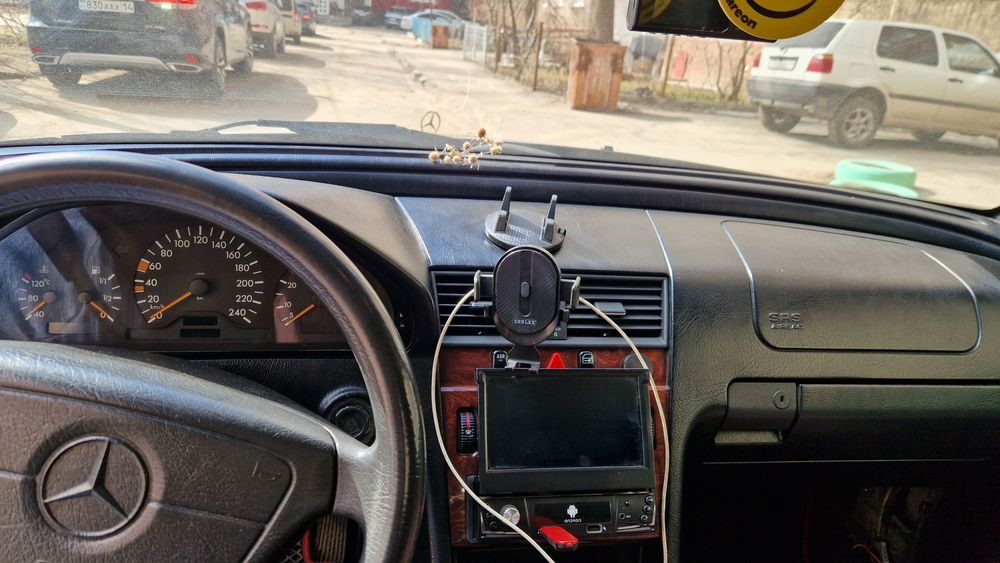 Мерседес нормалном состаеание ..срочно!!!