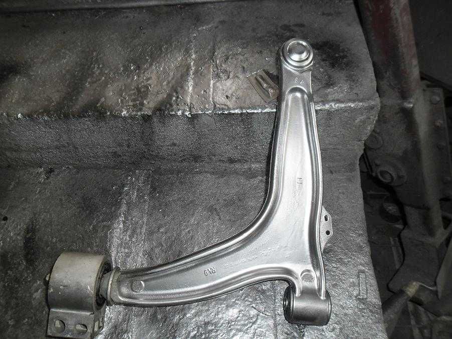 Носачи за автомобили ремонтира