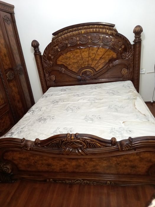 Xitoy spalniy garnitur sotiladi