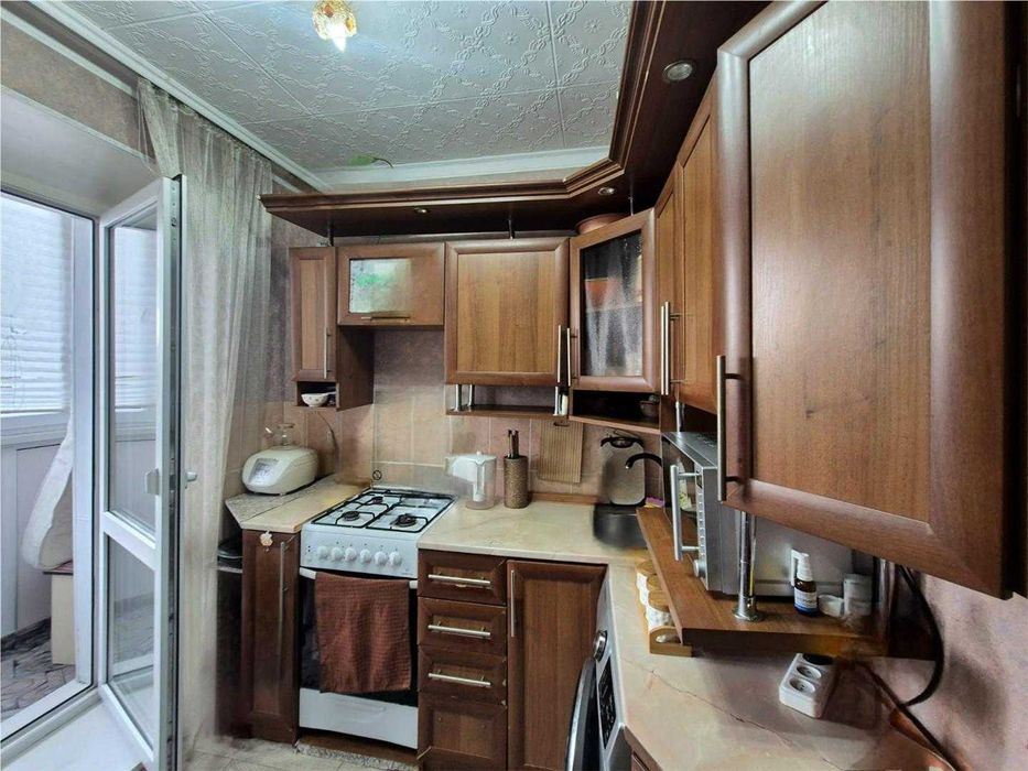 Продам 3 комн квартиру на 7 мкр