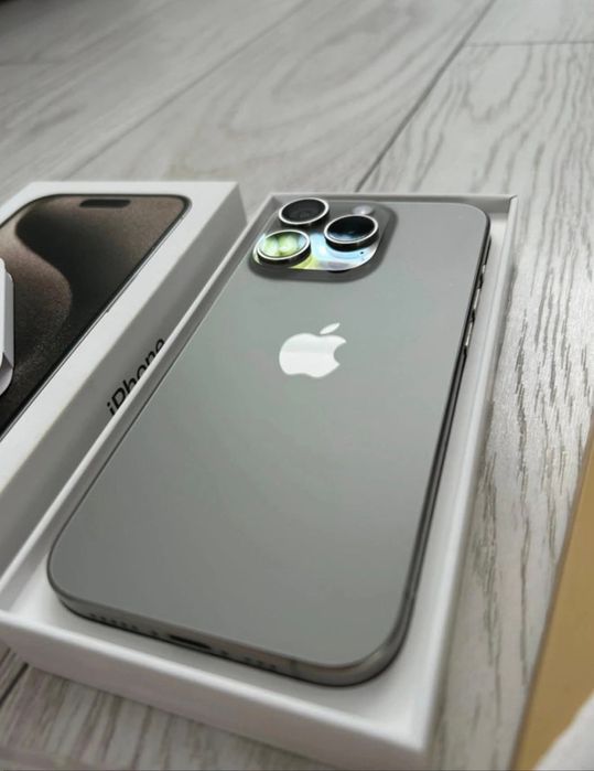 iPhone 15 Pro in stare excelenta