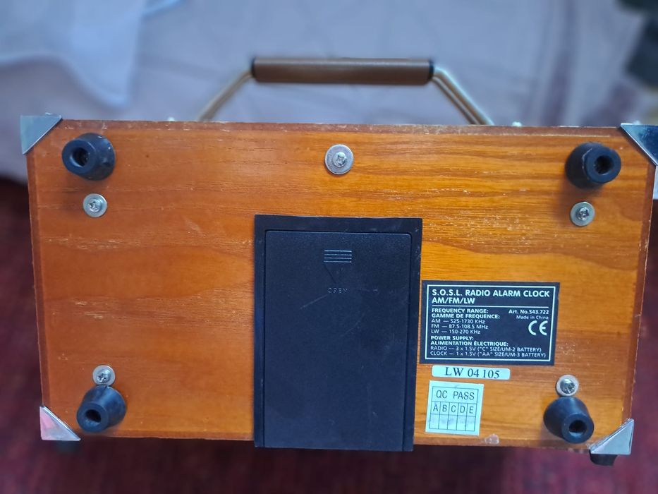 Radio alarm clock retro