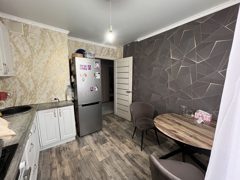 Продам 2 комнатную квартиру