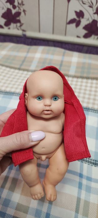 Продам куклы в одежках