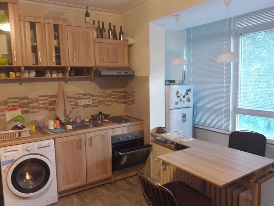 Дава се под наем Тристаен апартамент в София, Център - 70 кв.м за 700 € - Снимка #7