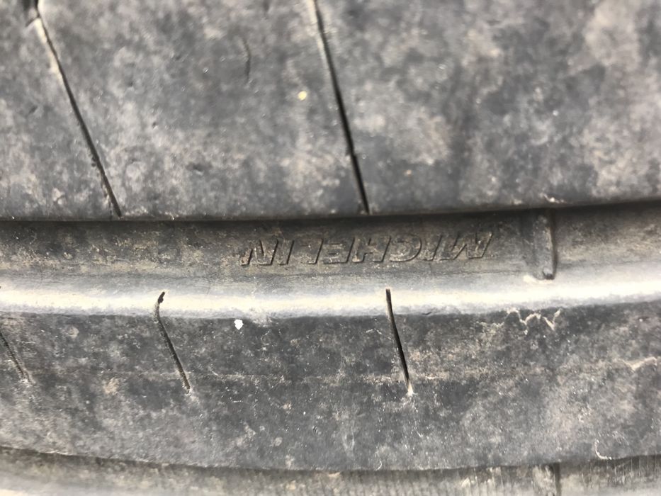 Два броя летни гуми 19 цола Michelin Pilot Sport 5 DOT1222 245/45/19